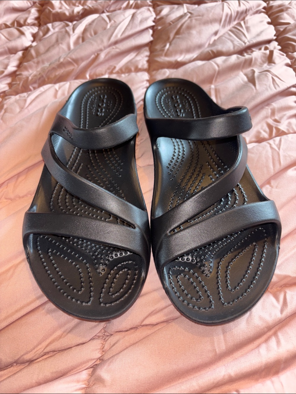Women’s Crocs Sandals Black Iconic Comfort Shoes Size 9 ( W9)
